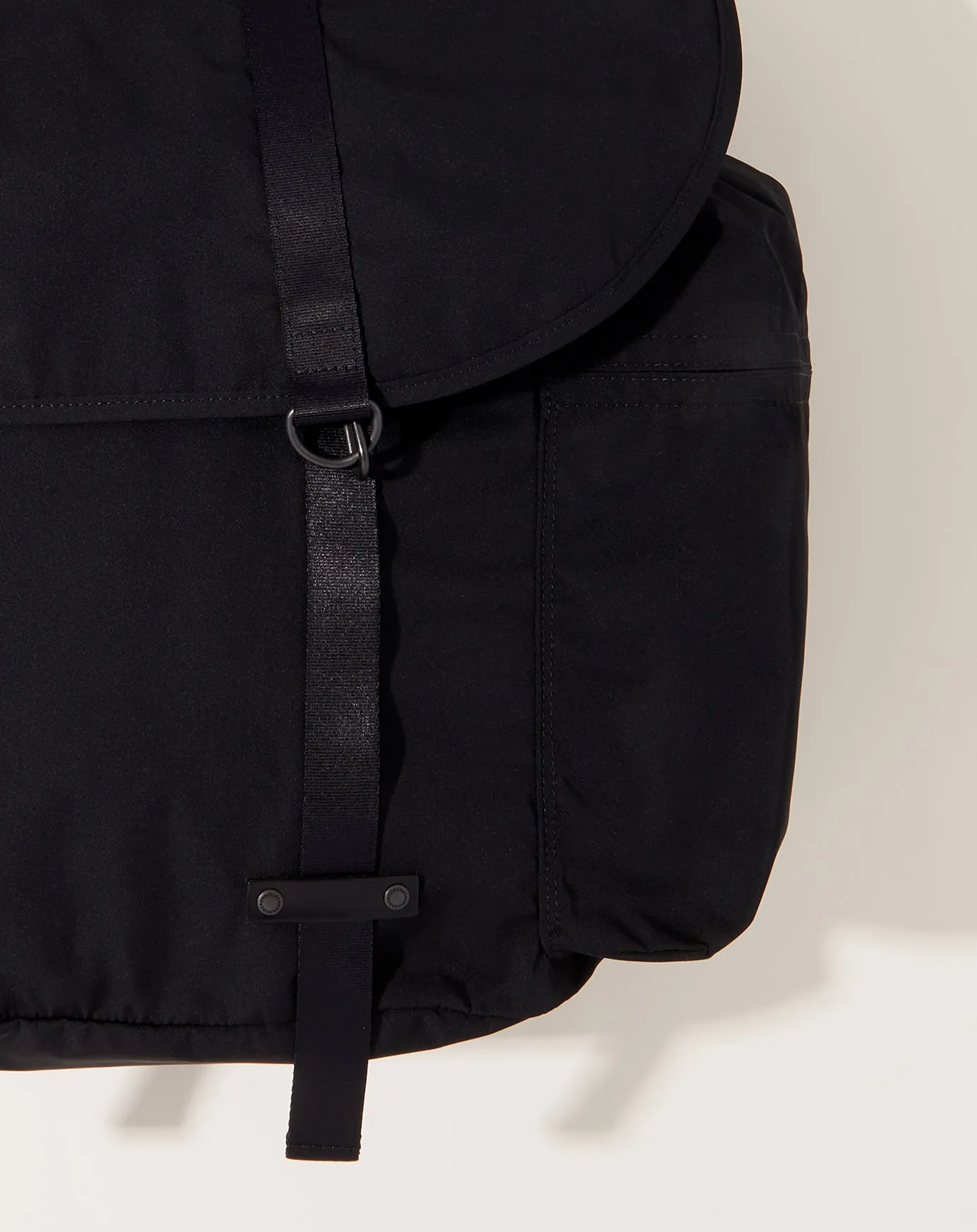 Gabardine Backpack XL in Black