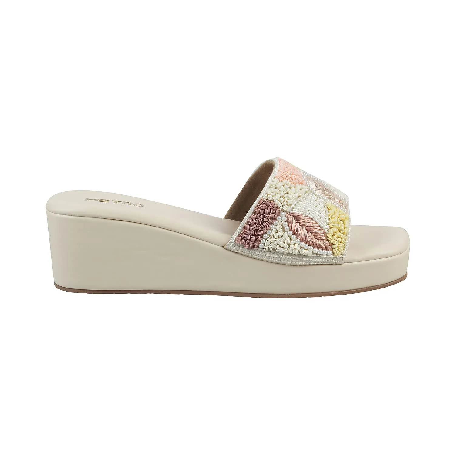 Metro Womens Beaded Beige Slip Ons