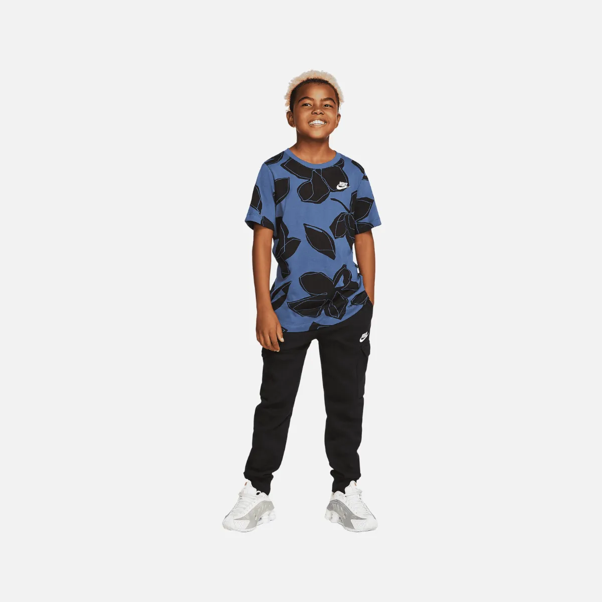 Nike Sportwear club Big Kids (Boys) Cargo Pants -Black/White