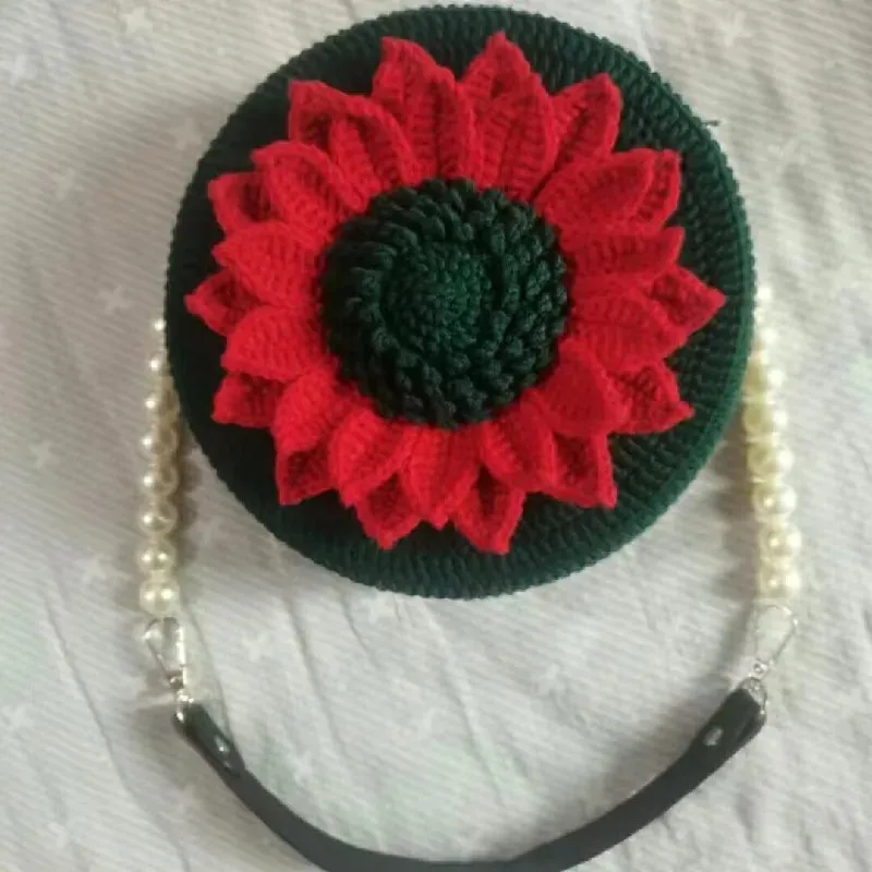 Sohiwoo Handmade crochet handbag, shoulder bag, sunflower pattern, exquisite and practical mesh lining, not deformed